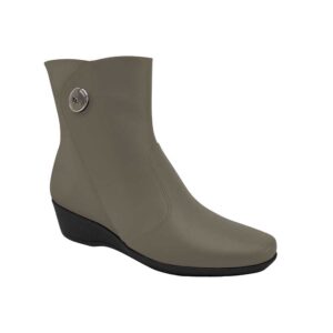 Bota Ivone